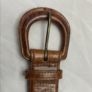Carmel colored All Leather Cowhide S/M Women’s Belt Mint Condition 28”